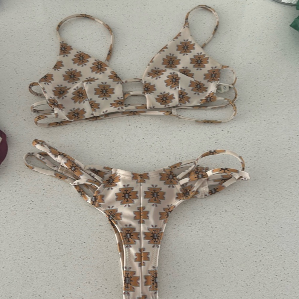 Montce swimsuit size medium